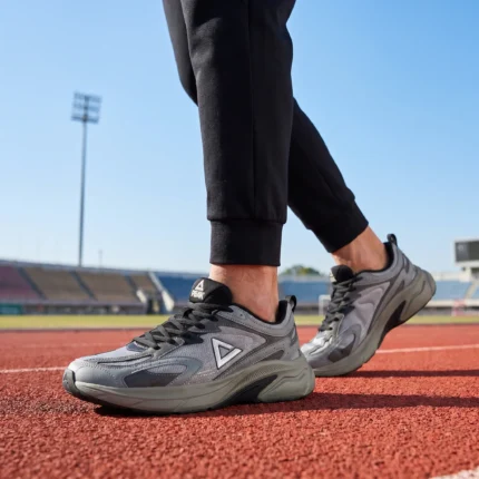 RUNNINGSHOES-SILVERGREY/DK.GREY